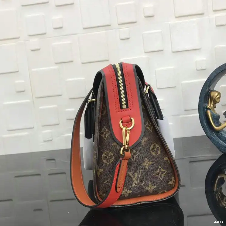 LV 19T1L0331 Bags 0807